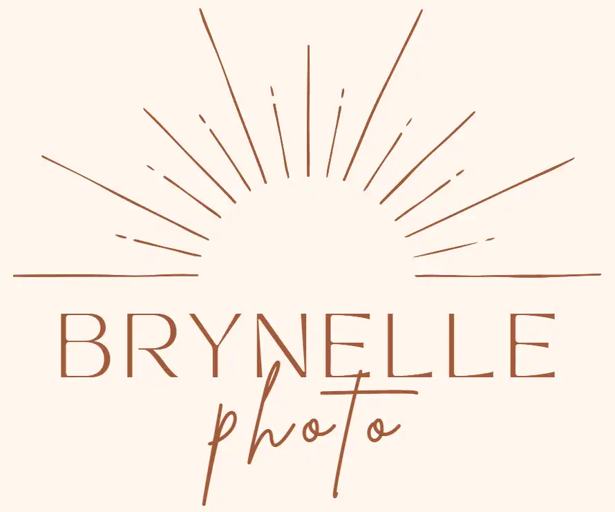 Line art sun above the words Brynelle Photo